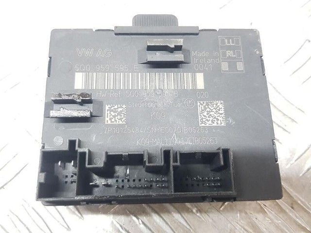5Q0959595E Módulo de confort de la puerta trasera  en stock Sabadell