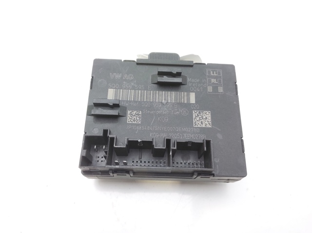 5Q0959595E Módulo de confort de la puerta trasera  en stock Granada