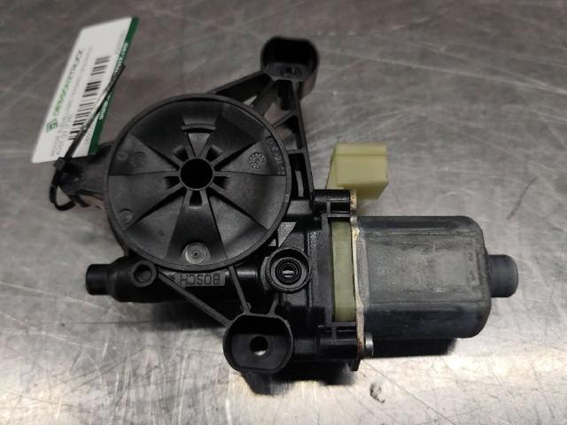 VAG 5Q0959801 Motor del elevalunas de la puerta trasera izquierda  comprar en Murcia