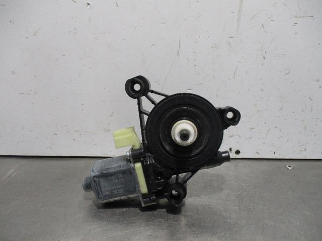 5Q0959801 VAG Motor del elevalunas de la puerta trasera izquierda  disponible Vigo