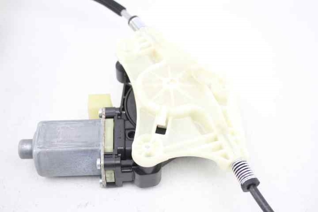 5Q0959801 VAG Motor del elevalunas de la puerta trasera izquierda  comprar en Jaén