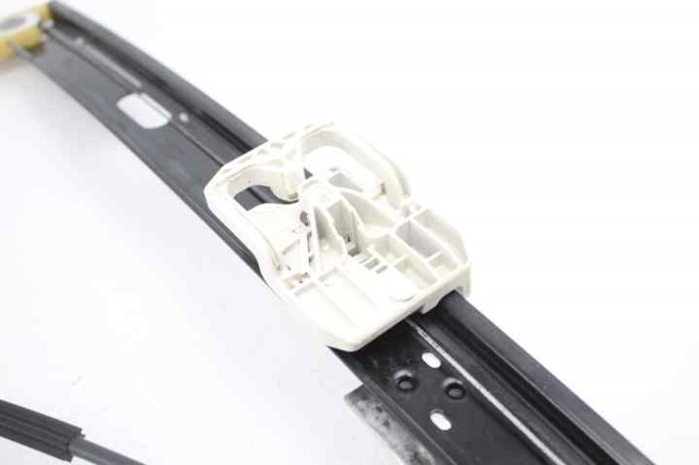 5Q0959801 Motor del elevalunas de la puerta trasera izquierda  comprar en Pontevedra