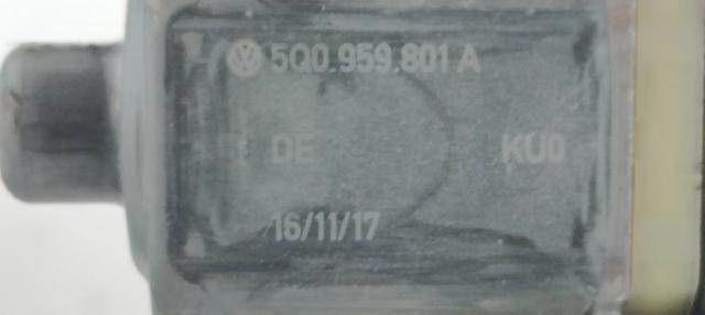 5Q0959801A VAG Motor del elevalunas de la puerta delantera izquierda  disponible Alicante
