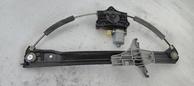 5Q0959801A Motor del elevalunas de la puerta delantera izquierda  comprar en Zaragoza