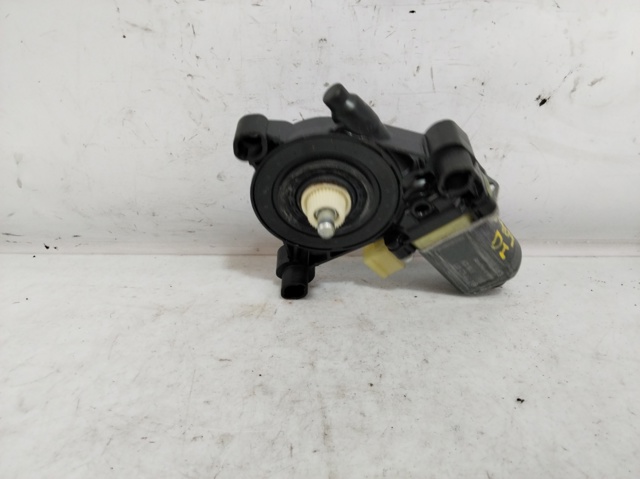 5Q0959801C VAG Motor del elevalunas de la puerta delantera izquierda  comprar en Oviedo