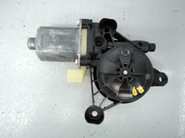 5Q0959801C Motor del elevalunas eléctrico  en stock Sabadell