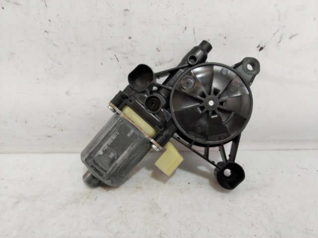 VAG 5Q0959801C Motor del elevalunas eléctrico  en stock Terrassa