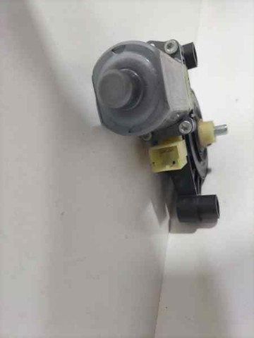 5Q0959802B Motor del elevalunas de la puerta delantera derecha  comprar en Zaragoza