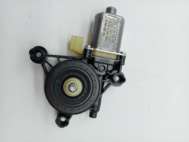 5Q0959802B VAG Motor del elevalunas de la puerta delantera derecha  comprar en Oviedo