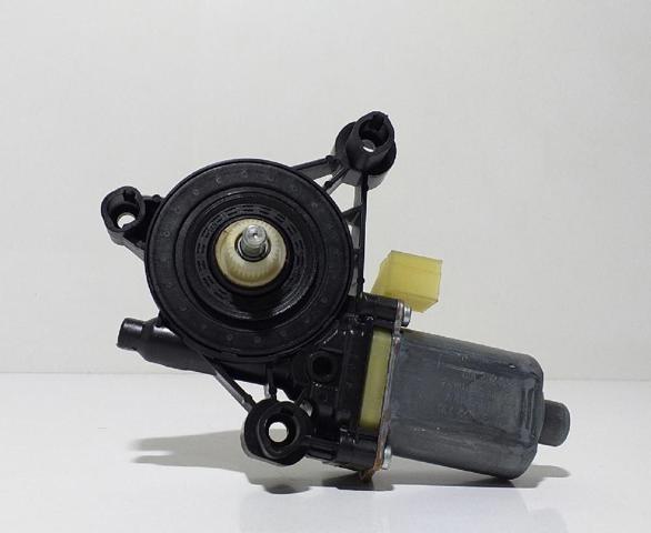 VAG 5Q0959802B Motor del elevalunas de la puerta delantera derecha  comprar en Ponferrada