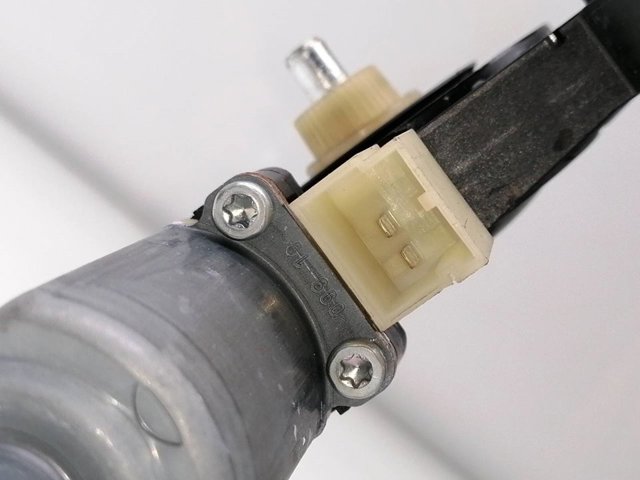 5Q0959802B VAG Motor del elevalunas de la puerta delantera derecha  disponible Alicante