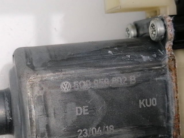 VAG 5Q0959802B Motor del elevalunas de la puerta delantera derecha comprar Tarragona