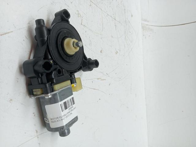 VAG 5Q0959802B Motor del elevalunas de la puerta delantera derecha  comprar en Ponferrada