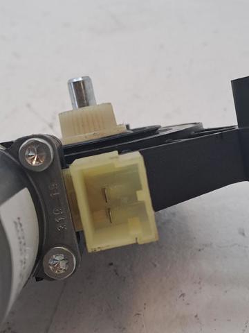 VAG 5Q0959802B Motor del elevalunas de la puerta delantera derecha  en stock Salamanca