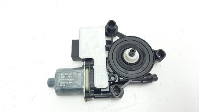 5Q0959811A Motor del elevalunas de la puerta trasera izquierda  en stock Granada