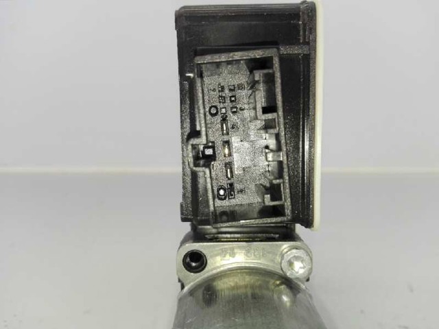 5Q0959811A VAG Motor del elevalunas de la puerta trasera derecha  en stock Gandía