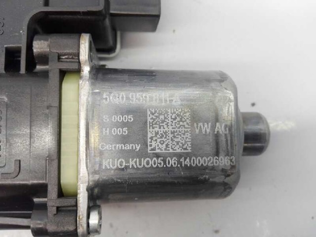 VAG 5Q0959811A Motor del elevalunas de la puerta trasera derecha  en stock Valencia