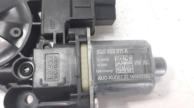 5Q0959811A VAG Motor del elevalunas de la puerta trasera izquierda comprar Alcalá