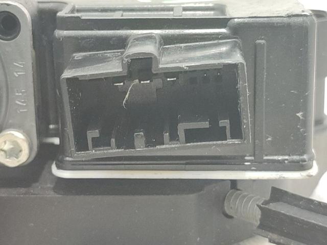 VAG 5Q0959811A Motor del elevalunas de la puerta trasera derecha  en stock Salamanca