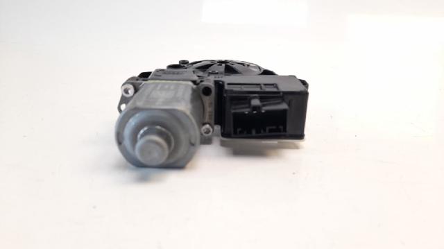 5Q0959811A Motor del elevalunas de la puerta trasera izquierda  comprar en Zaragoza