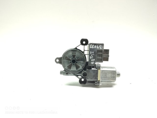5Q0959811D Motor del elevalunas de la puerta trasera izquierda  comprar en Pontevedra