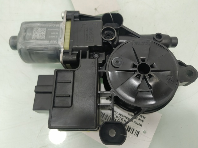5Q0959811D VAG Motor del elevalunas de la puerta trasera izquierda  comprar en Jaén