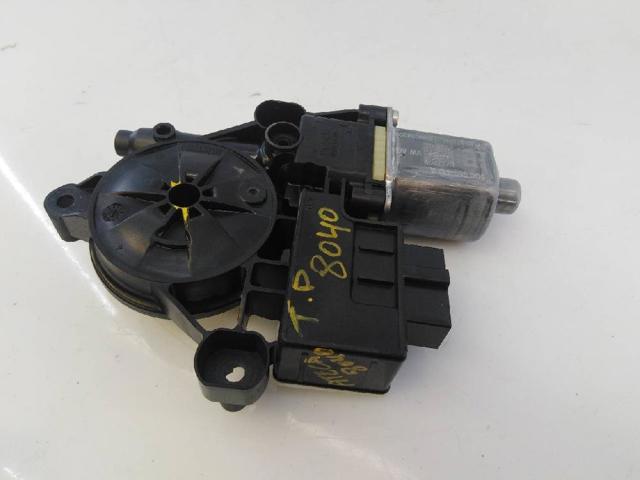 5Q0959812A Motor del elevalunas de la puerta trasera derecha  comprar en Reus
