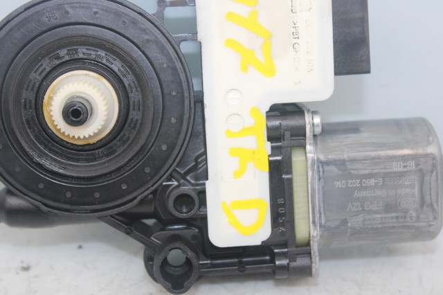 5Q0959812D VAG Motor del elevalunas de la puerta trasera derecha comprar Bilbao