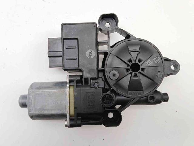 5Q0959812D Motor del elevalunas de la puerta trasera derecha  en stock Sabadell