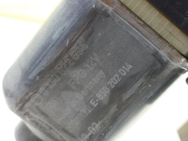 5Q0959812D Motor del elevalunas de la puerta trasera derecha  disponible Málaga