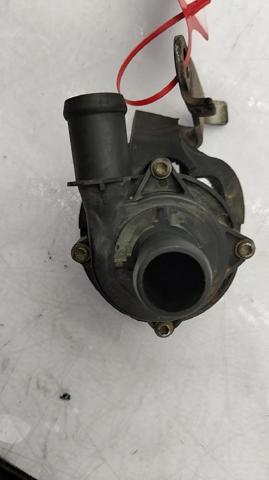 VAG 5Q0965561B Bomba de agua eléctrica auxiliar  en stock Terrassa