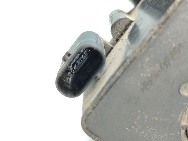 5Q0965561B Bomba de agua eléctrica auxiliar  comprar en Reus