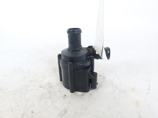 VAG 5Q0965561B Bomba de agua eléctrica auxiliar comprar Pamplona