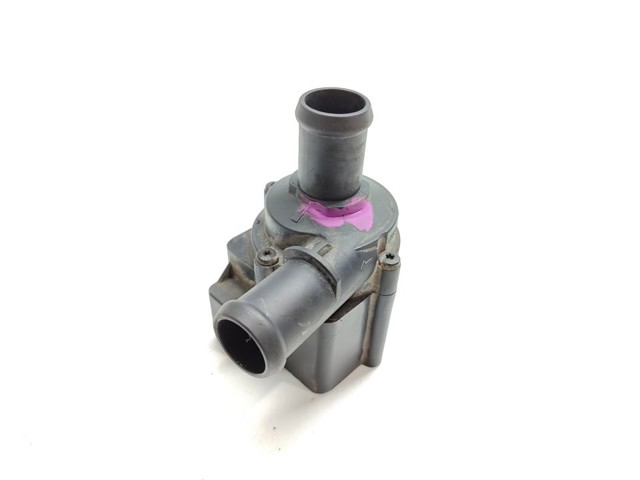 5Q0965561B Bomba de agua eléctrica auxiliar comprar Girona