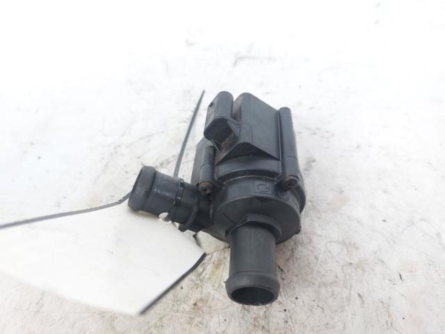 5Q0965561B VAG Bomba de agua eléctrica auxiliar comprar Madrid