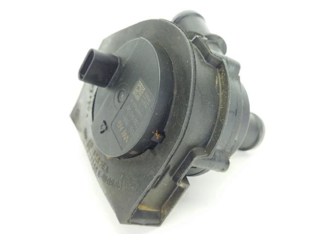 5Q0965567 VAG Bomba de agua eléctrica auxiliar  en stock Córdoba