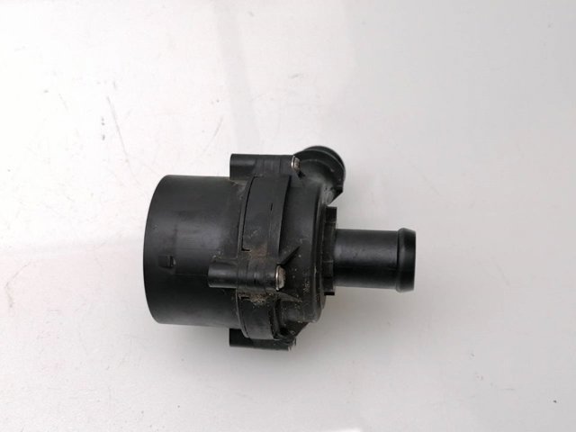 5Q0965567J Bomba de agua eléctrica auxiliar  en stock Castellón