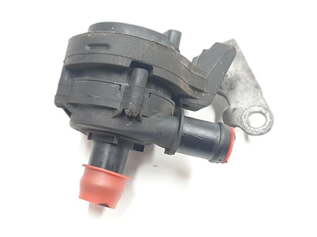 VAG 5Q0965567J Bomba de agua eléctrica auxiliar comprar Barcelona