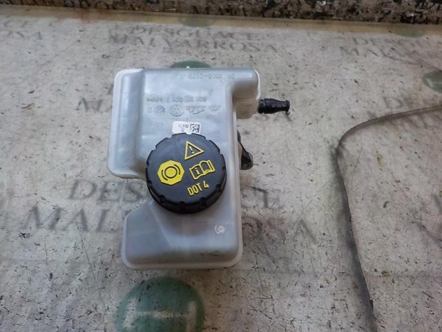 Cilindro principal de freno para Volkswagen Passat  (3G5, CB5)