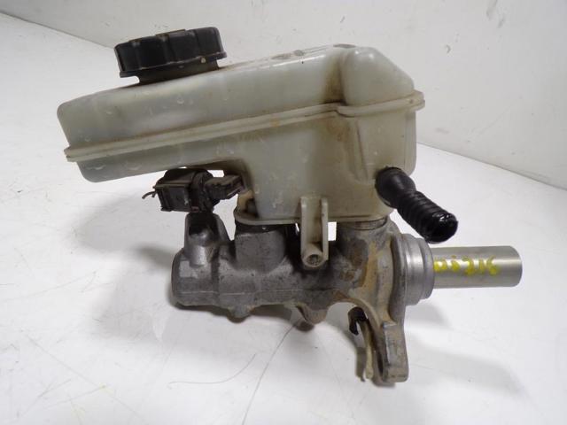 VAG 5Q1611021A Cilindro principal de freno  disponible España