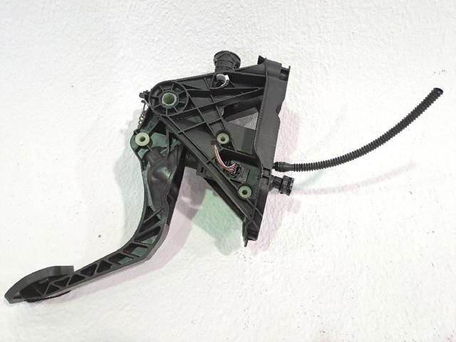 VAG 5Q1721321C Pedal embrague  en stock Salamanca