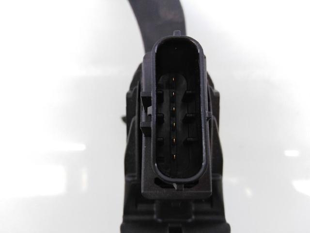 5Q1721503H Pedal del acelerador  en stock Castellón
