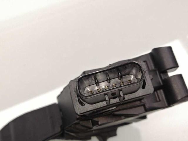VAG 5Q1723503H Pedal del acelerador  en stock Salamanca