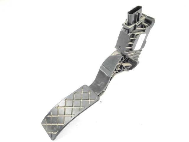 5Q1723503K Pedal del acelerador  disponible Málaga