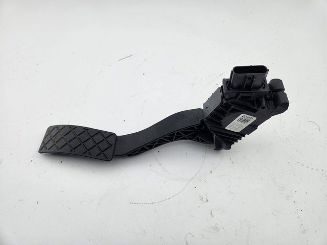 5Q1723503L Pedal del acelerador  en stock Sabadell