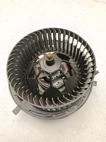 VAG 5Q1819021 Motor del ventilador del calefactor  disponible Valladolid