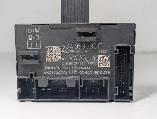 5Q4959392E Unidad de confort de la puerta delantera  comprar en Reus