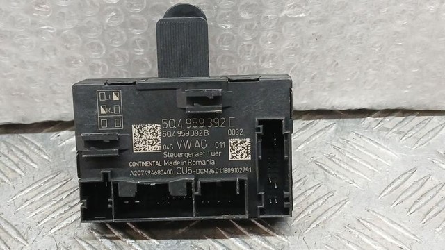 5Q4959392E Unidad de confort de la puerta delantera comprar Sevilla