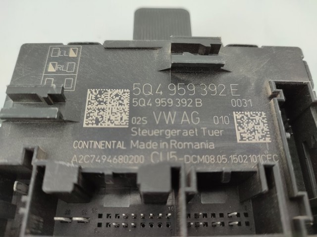 5Q4959393E Unidad de confort de la puerta delantera  disponible Utrera