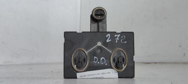 VAG 5Q4959592E Unidad de confort de la puerta delantera  comprar en Murcia